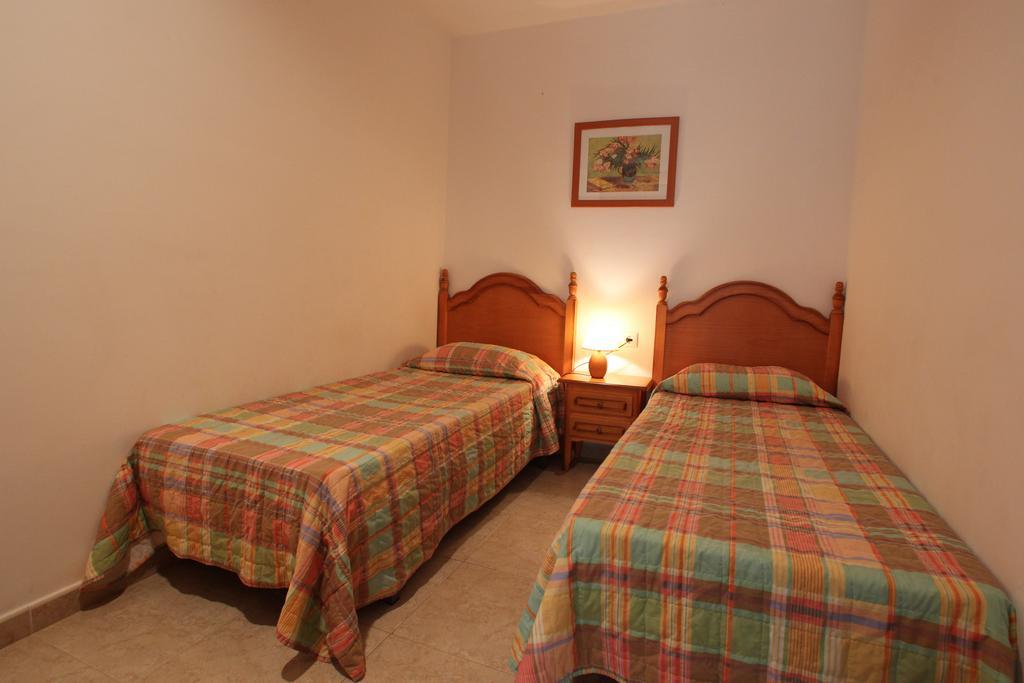El Delfin Verde Torroella De Montgri Room photo