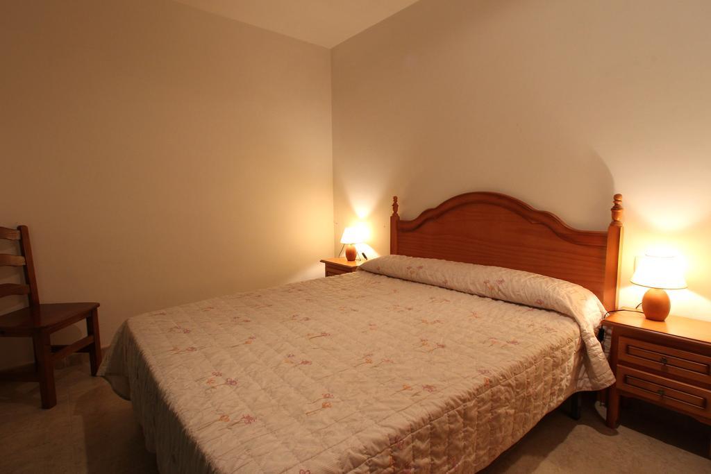 El Delfin Verde Torroella De Montgri Room photo